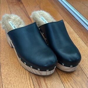 Steve Madden Black Fur-Lined Clogs